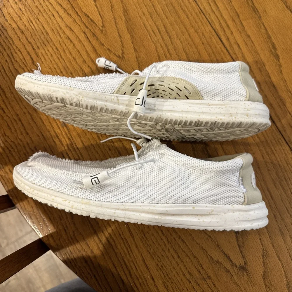 Hey Dude Wally Mens Size 11 White Mesh Loafers Casual Lightweight Shoes